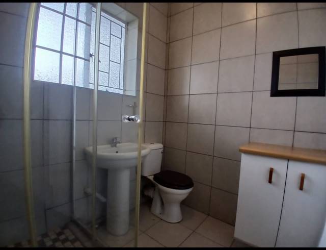 2 BEDROOM FLAT FOR SALE IN PEACEHAVEN